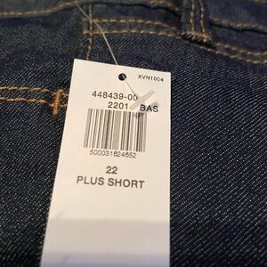 💗Brand New  With Tags. Old Navy Jeans. Size 22 Plus Short. Mid Rise. 💗